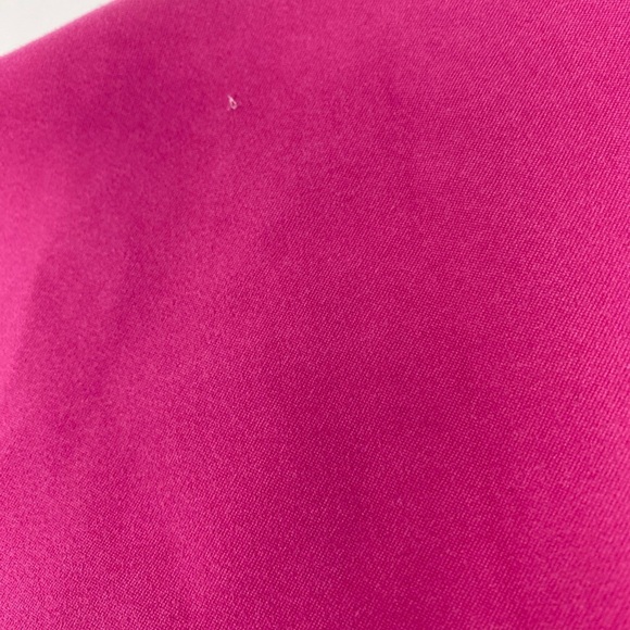 Mission Endurance Pink Cooling Towel - Picture 5 of 10